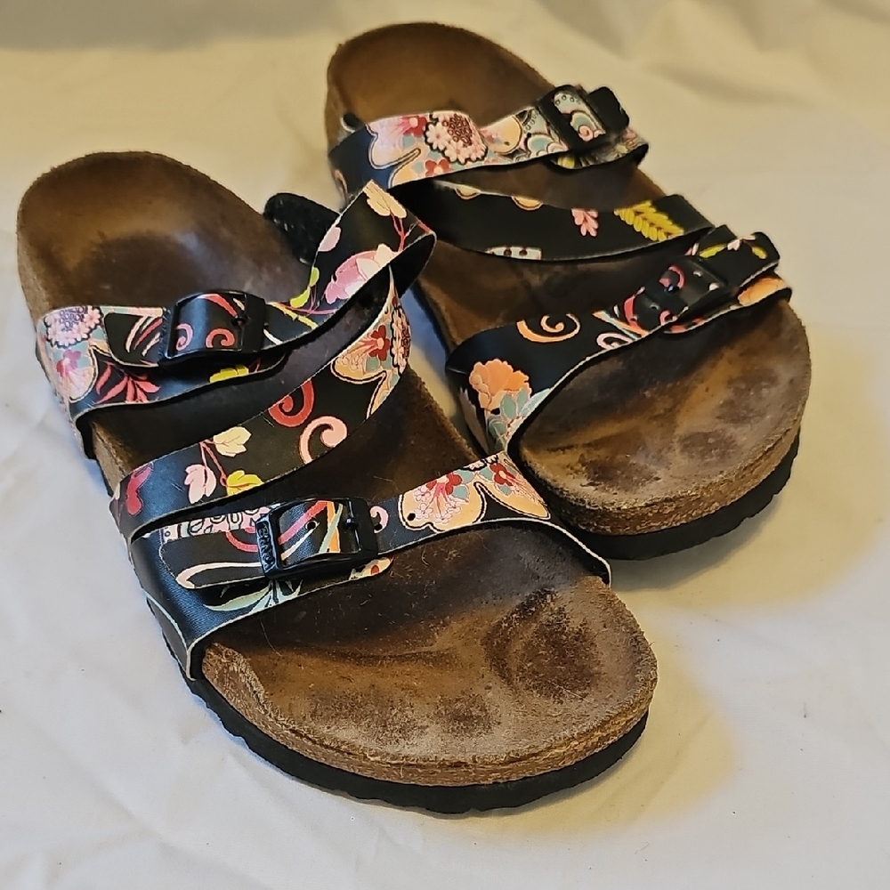 Floral Patterned Women's Sandals - Picture 2 of 7